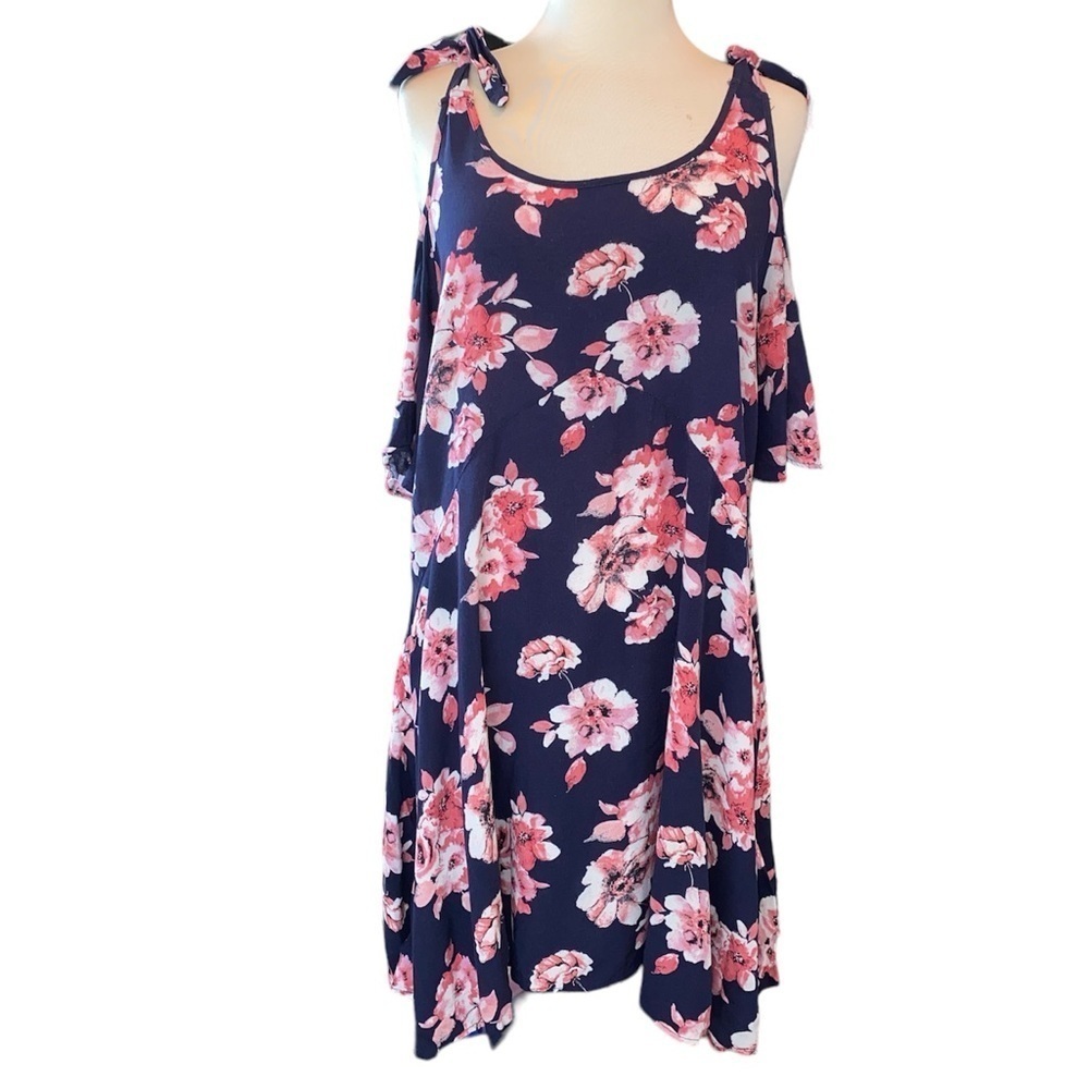 Andree By Unit dress fit & flare cold shoulder bell sleeves floral size large
